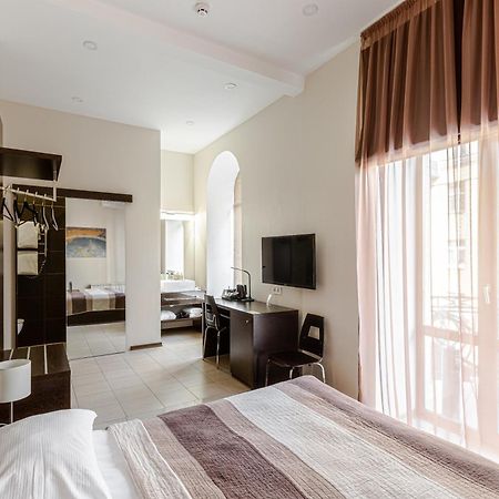 קייב Incognito Boutique Hotel מראה חיצוני תמונה