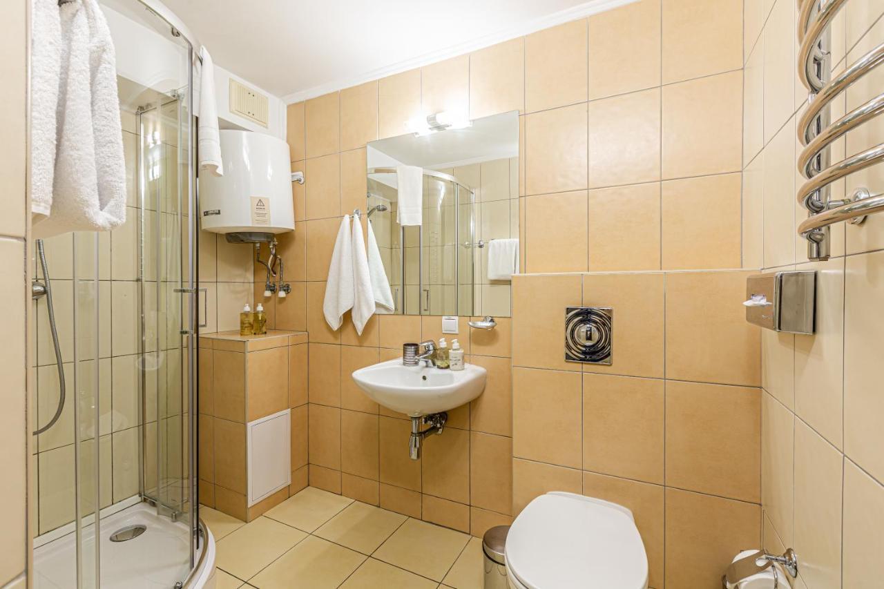 קייב Incognito Boutique Hotel מראה חיצוני תמונה