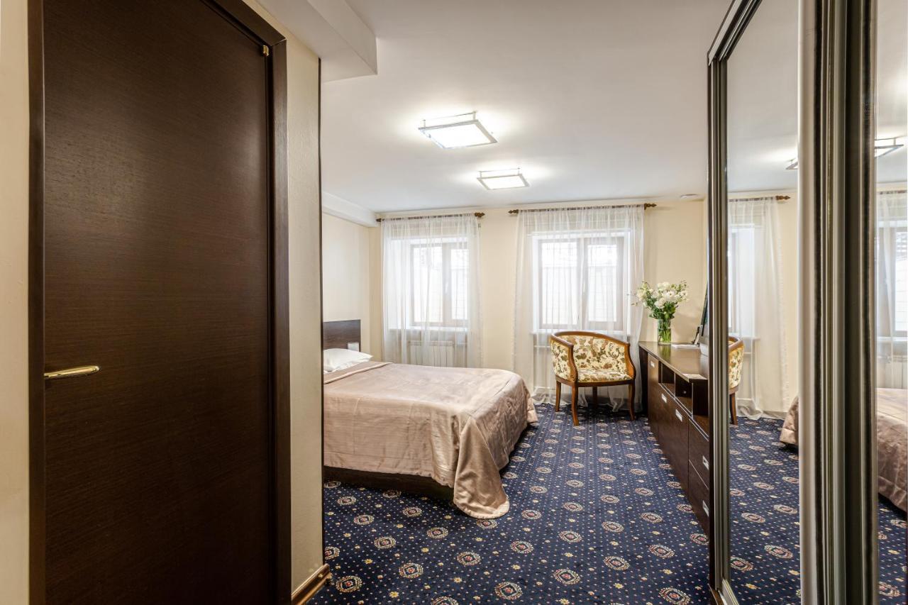 קייב Incognito Boutique Hotel מראה חיצוני תמונה