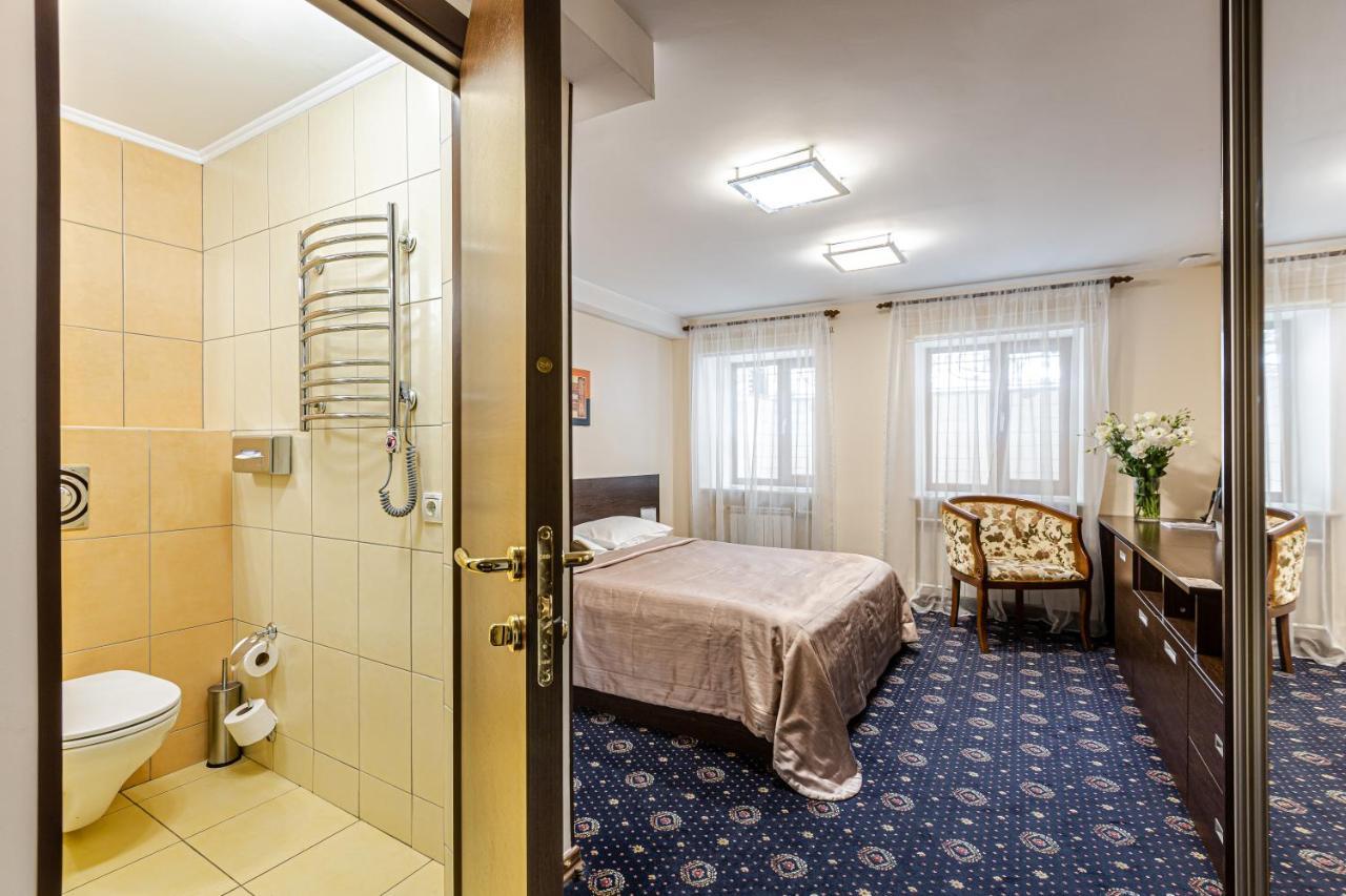 קייב Incognito Boutique Hotel מראה חיצוני תמונה