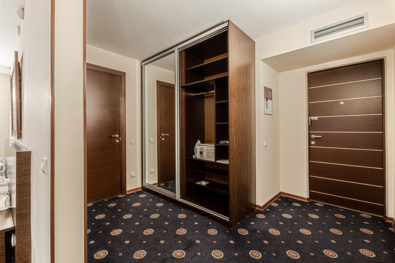 קייב Incognito Boutique Hotel מראה חיצוני תמונה