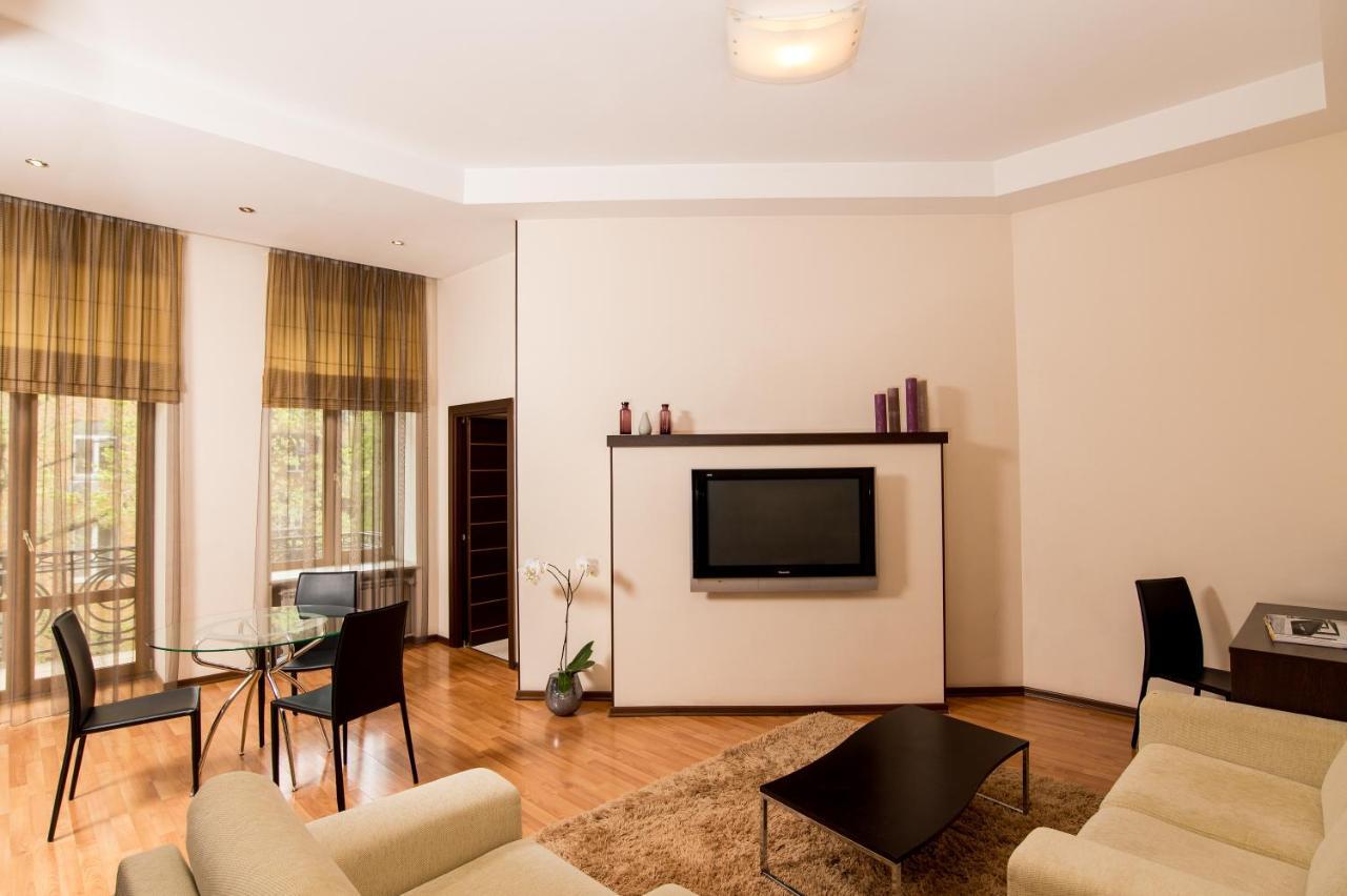 קייב Incognito Boutique Hotel מראה חיצוני תמונה