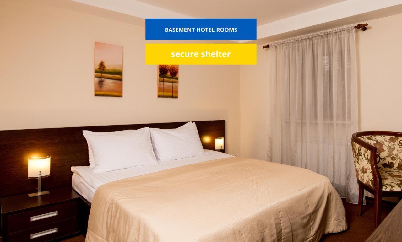 קייב Incognito Boutique Hotel מראה חיצוני תמונה